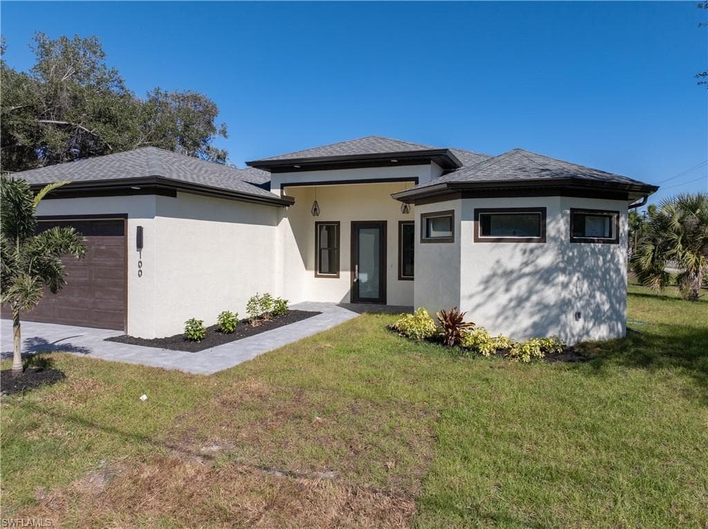 100 Zobora CIR, FORT MYERS FL 33913-43