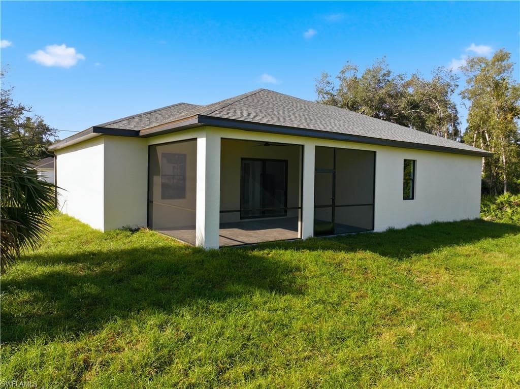 100 Zobora CIR, FORT MYERS FL 33913-28