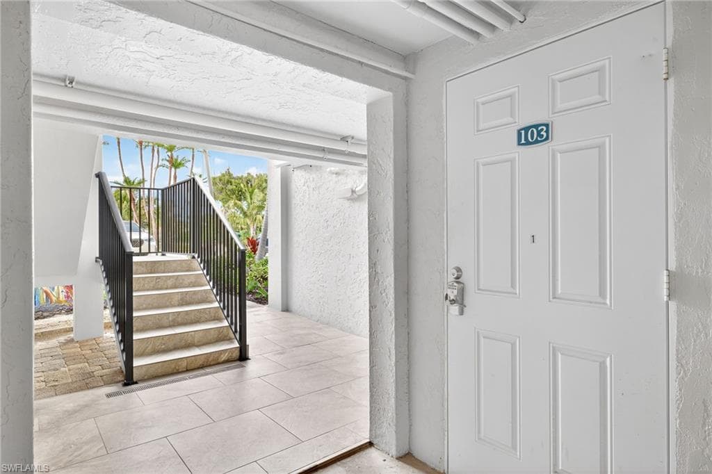 1795 Middle Gulf DR # 103, SANIBEL FL 33957-26