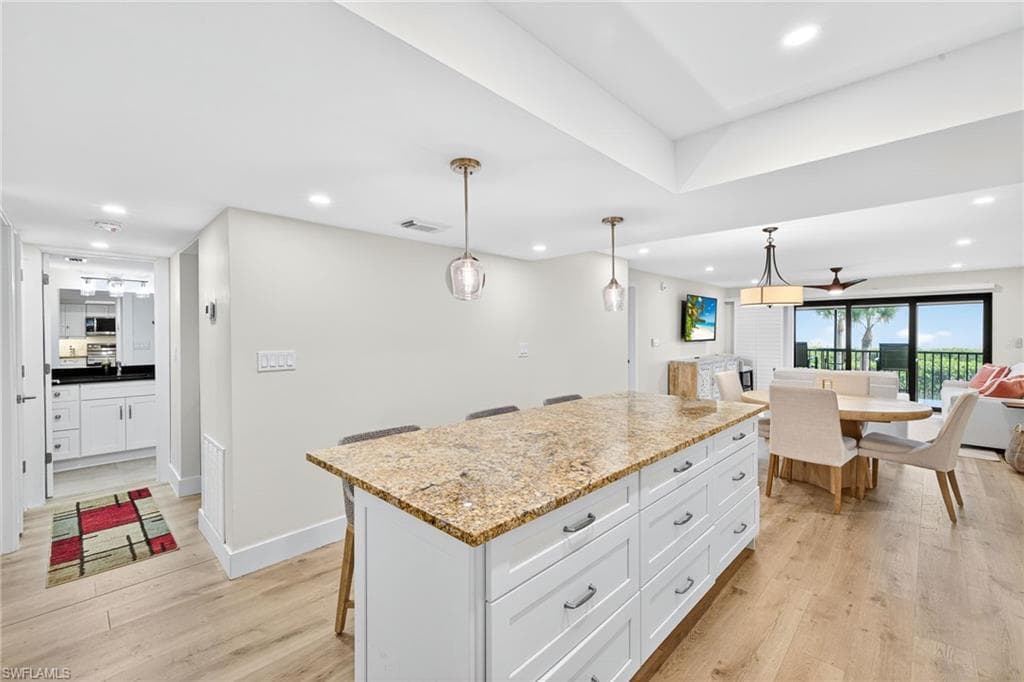 1795 Middle Gulf DR # 103, SANIBEL FL 33957-15