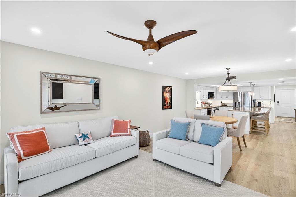 1795 Middle Gulf DR # 103, SANIBEL FL 33957-6