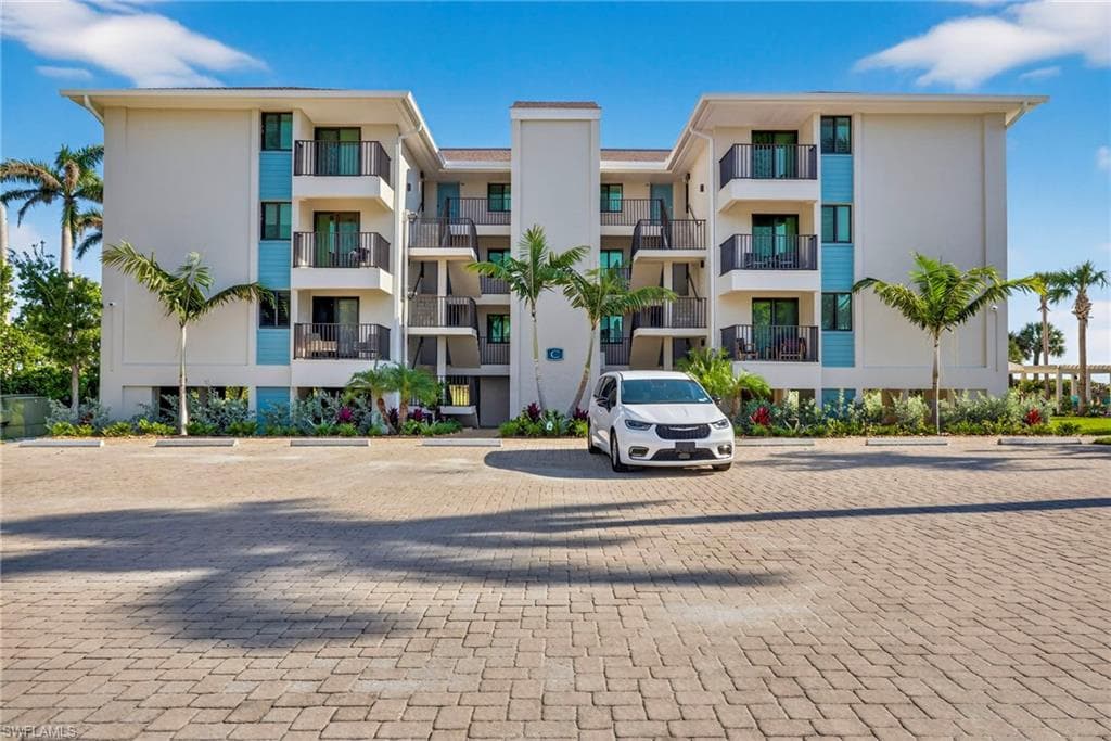 1795 Middle Gulf DR # 103, SANIBEL FL 33957-2