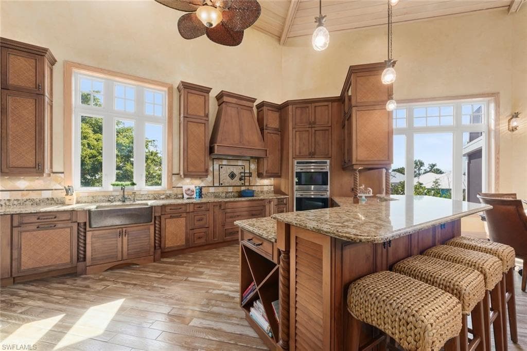 2451 Blind Pass CT, SANIBEL FL 33957-16