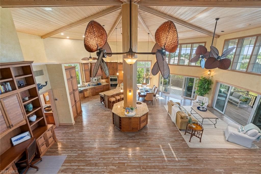 2451 Blind Pass CT, SANIBEL FL 33957-2