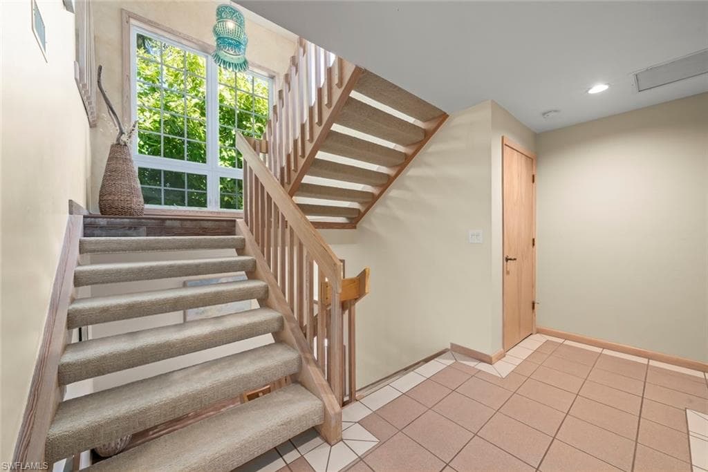 2451 Blind Pass CT, SANIBEL FL 33957-32