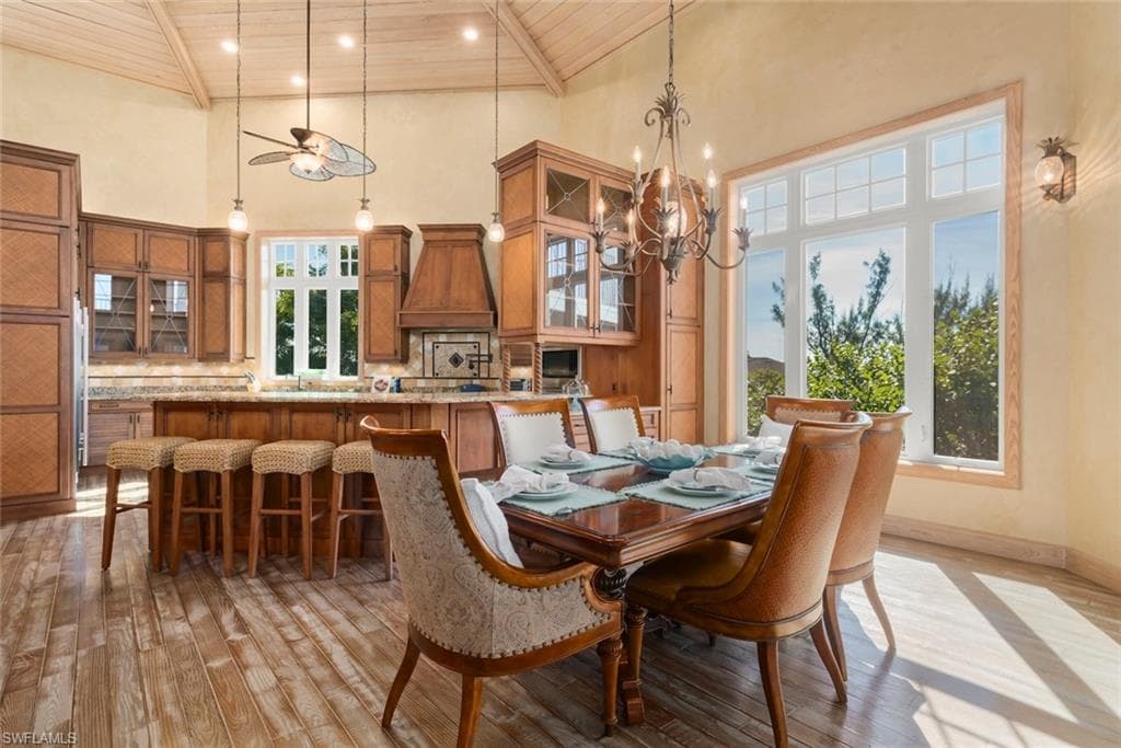 2451 Blind Pass CT, SANIBEL FL 33957-17