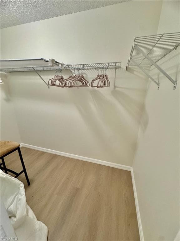 645 Squire CT # 202, NAPLES FL 34104-27