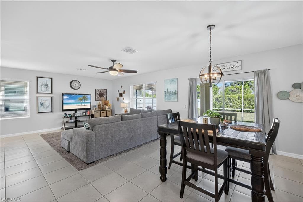 3453 Cancun CT, CAPE CORAL FL 33909-9