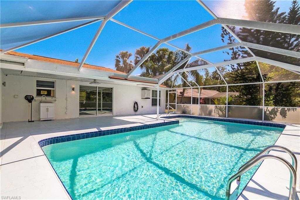 2524 Dora CT, LEHIGH ACRES FL 33971-11