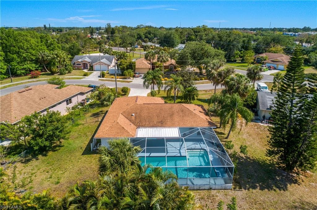 2524 Dora CT, LEHIGH ACRES FL 33971-6