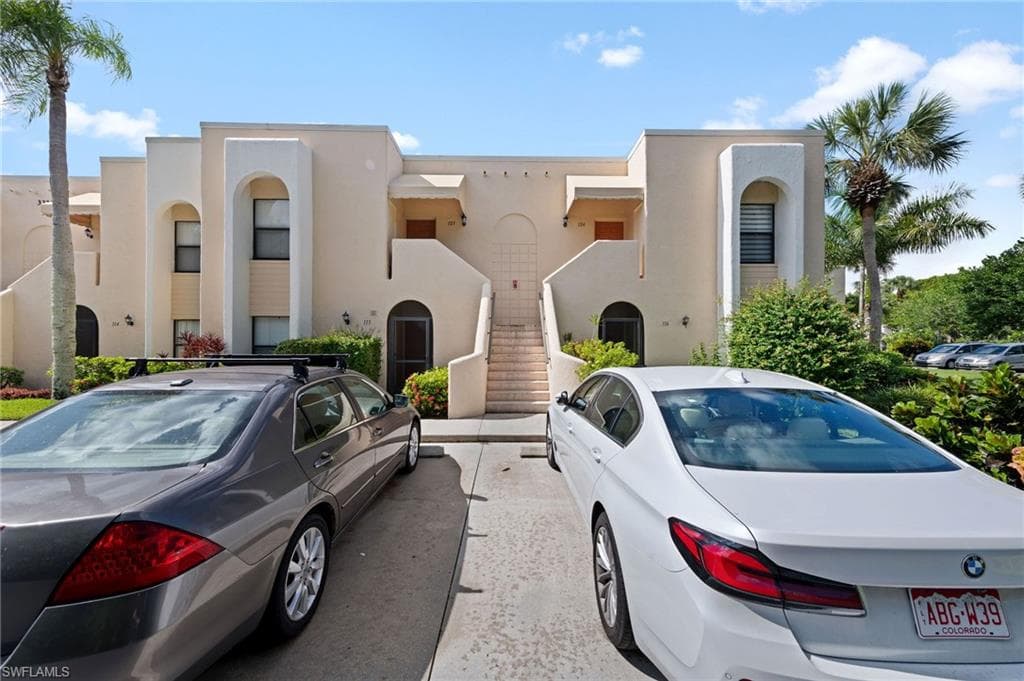 3320 Olympic DR # 126, NAPLES FL 34105-21