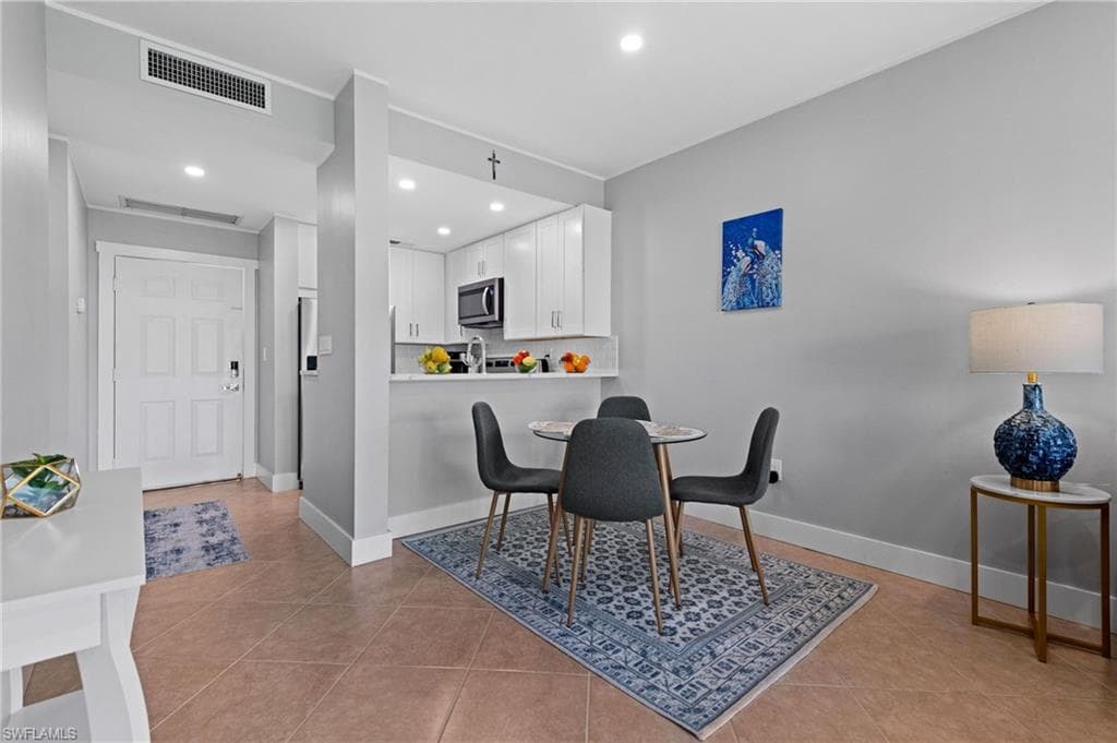 3320 Olympic DR # 126, NAPLES FL 34105-8