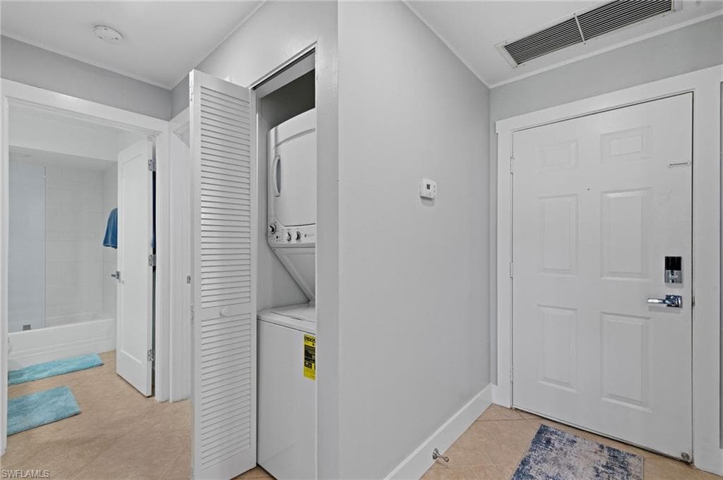 3320 Olympic DR # 126, NAPLES FL 34105-13