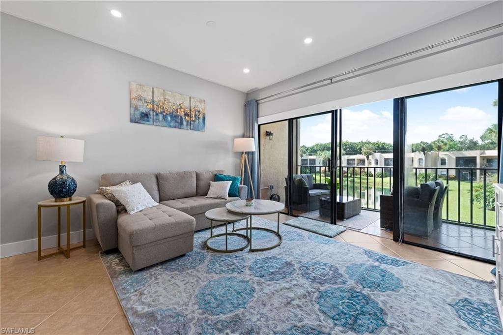 3320 Olympic DR # 126, NAPLES FL 34105-3