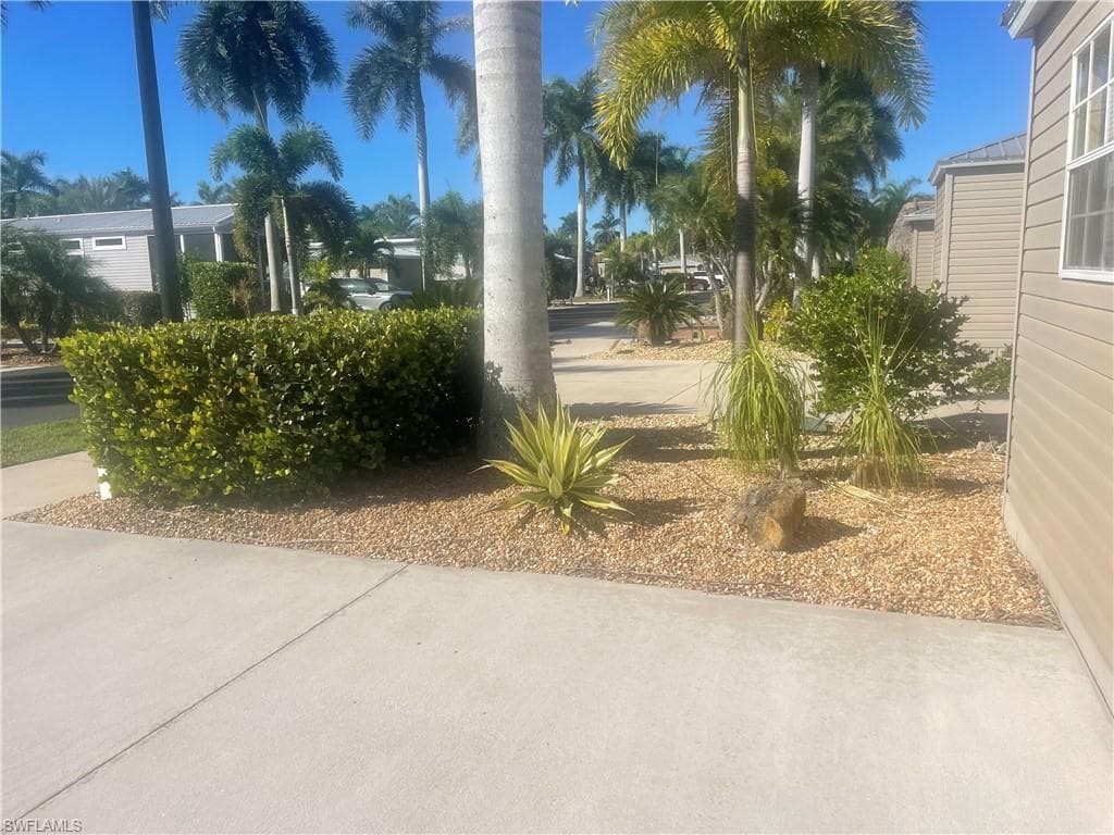 10347 Prairie Iris TRL, FORT MYERS FL 33905-2