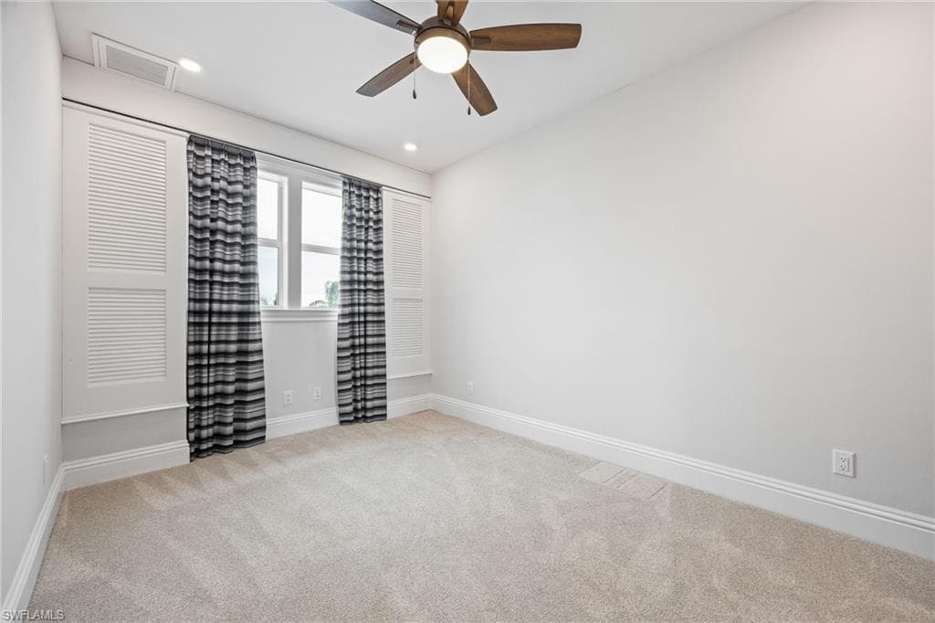 6521 Jacobs DR, FORT MYERS FL 33908-25