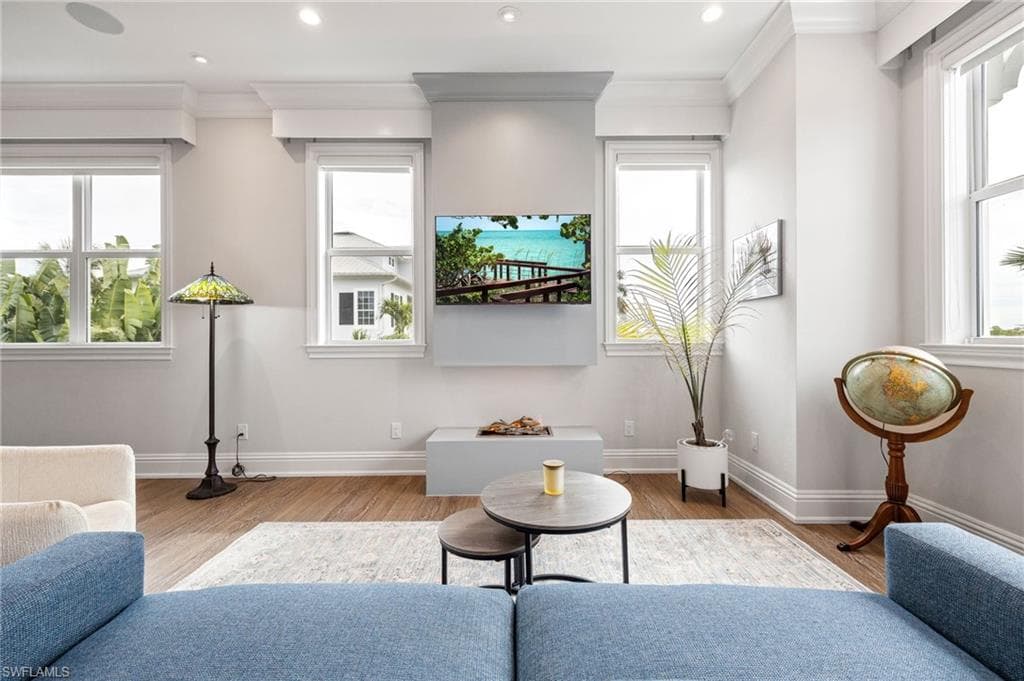 6521 Jacobs DR, FORT MYERS FL 33908-17