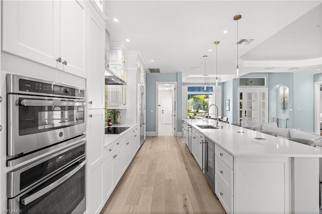 1963 Bethany PL, NAPLES FL 34109-12