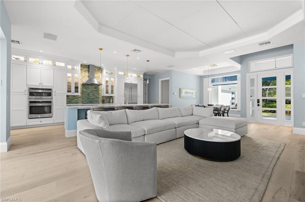 1963 Bethany PL, NAPLES FL 34109-4