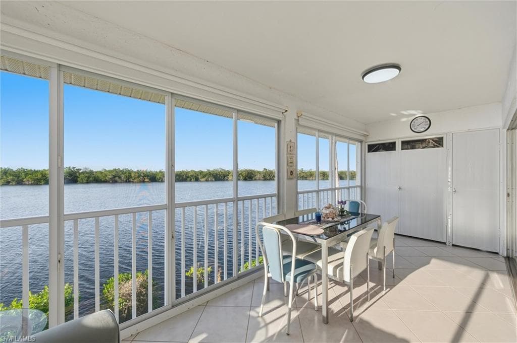 1165 Mainsail DR # 611, NAPLES FL 34114-11