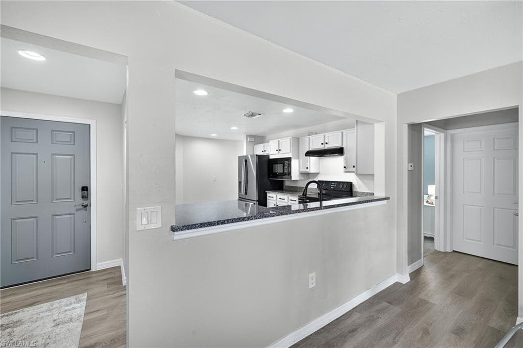 10970 Glenhurst ST, FORT MYERS FL 33913-5