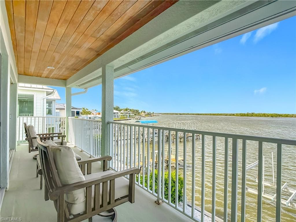383 Seminole WAY, FORT MYERS BEACH FL 33931-26