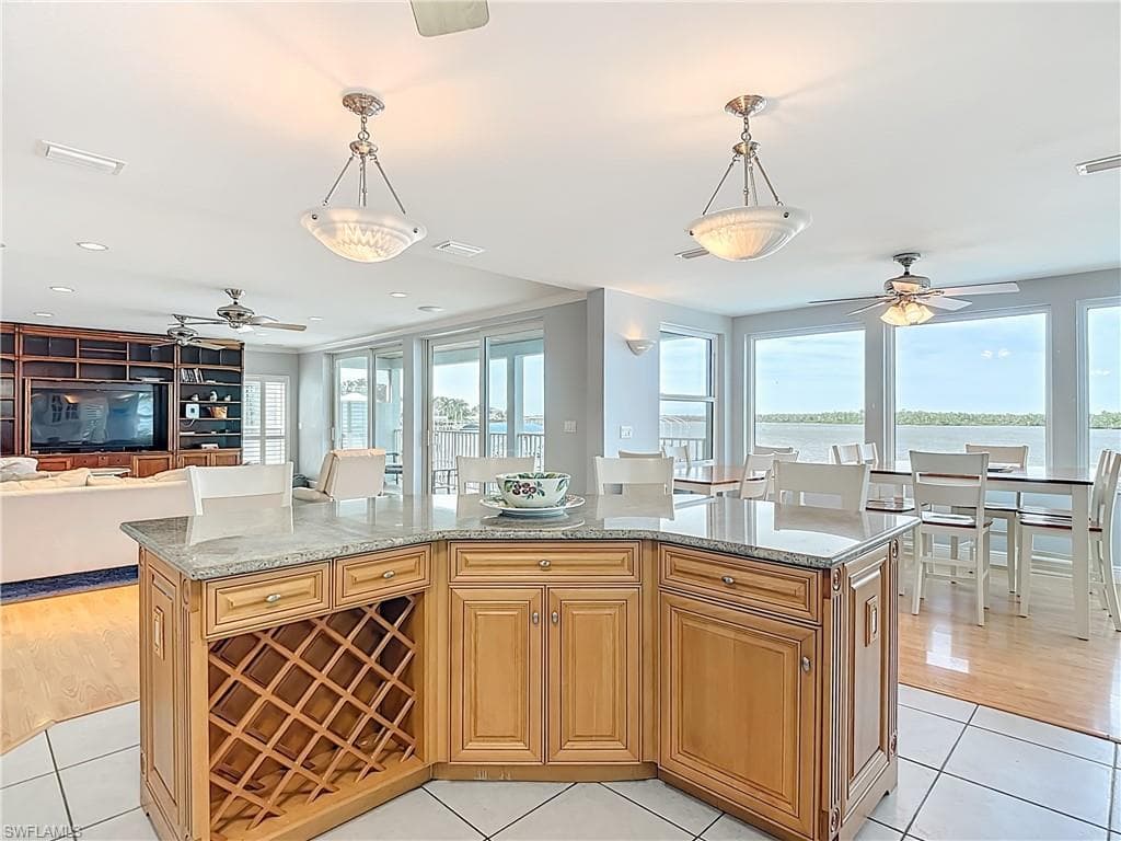 383 Seminole WAY, FORT MYERS BEACH FL 33931-13