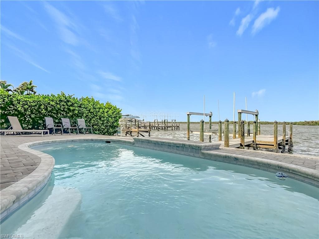 383 Seminole WAY, FORT MYERS BEACH FL 33931-43