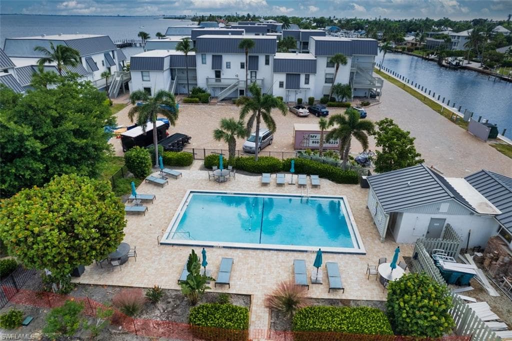 760 Sextant DR # 1083, SANIBEL FL 33957-24