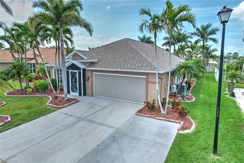 15773 Beachcomber AVE, FORT MYERS FL 33908-1