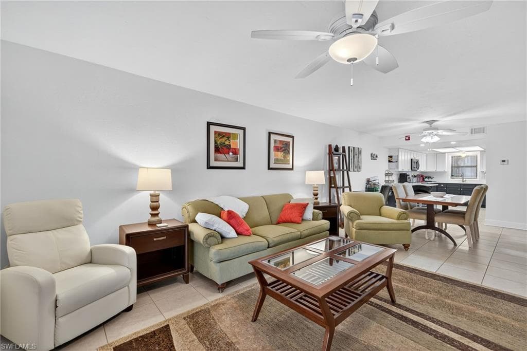 10022 Oxfordshire LN # 104, FORT MYERS FL 33908-4