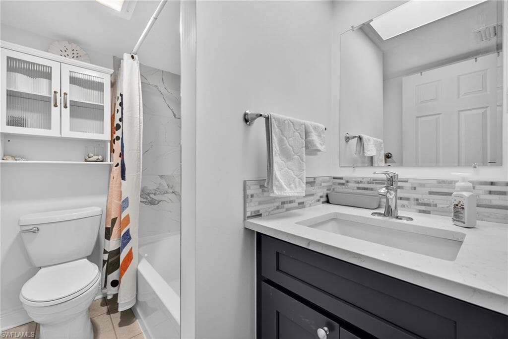 10022 Oxfordshire LN # 104, FORT MYERS FL 33908-17