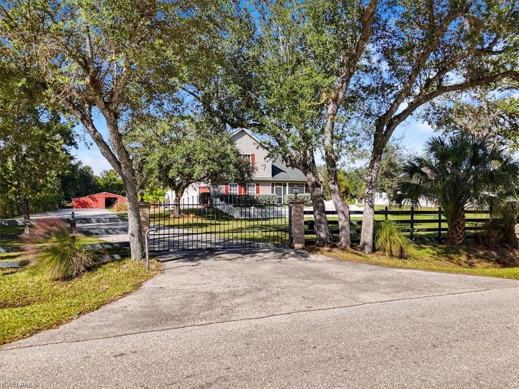 2870 Hickey Creek RD, ALVA FL 33920-2