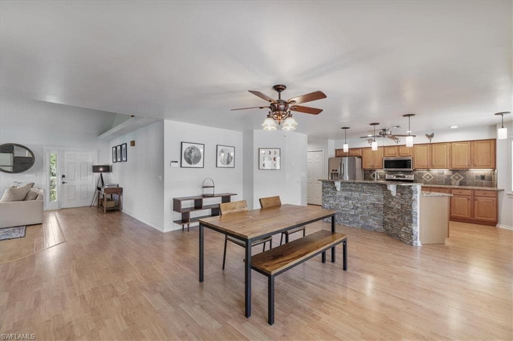 2870 Hickey Creek RD, ALVA FL 33920-8