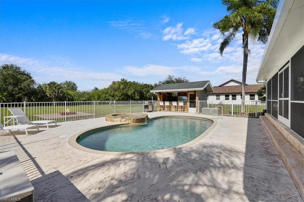 2870 Hickey Creek RD, ALVA FL 33920-33