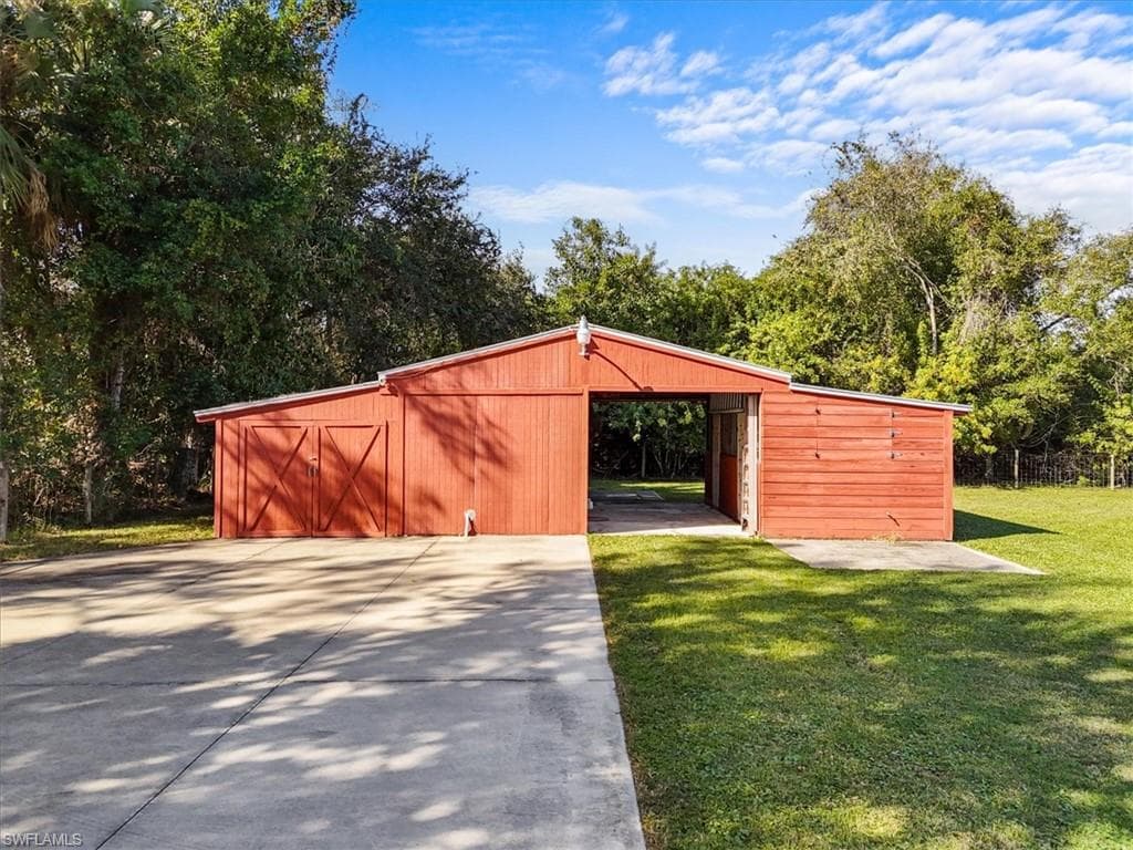 2870 Hickey Creek RD, ALVA FL 33920-38