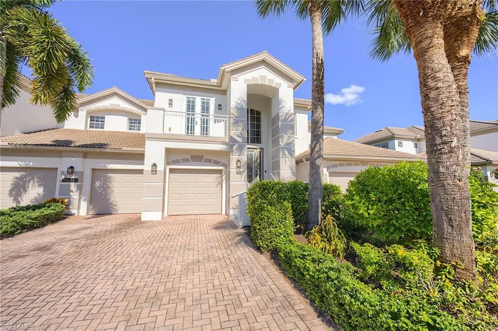 10352 Autumn Breeze DR # 202, ESTERO FL 34135-5