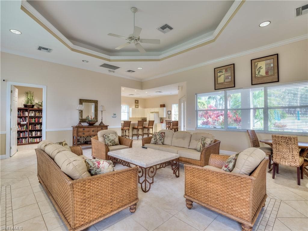 10352 Autumn Breeze DR # 202, ESTERO FL 34135-4