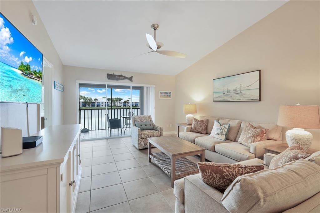 851 Gulf Pavilion DR # 202, NAPLES FL 34108-4