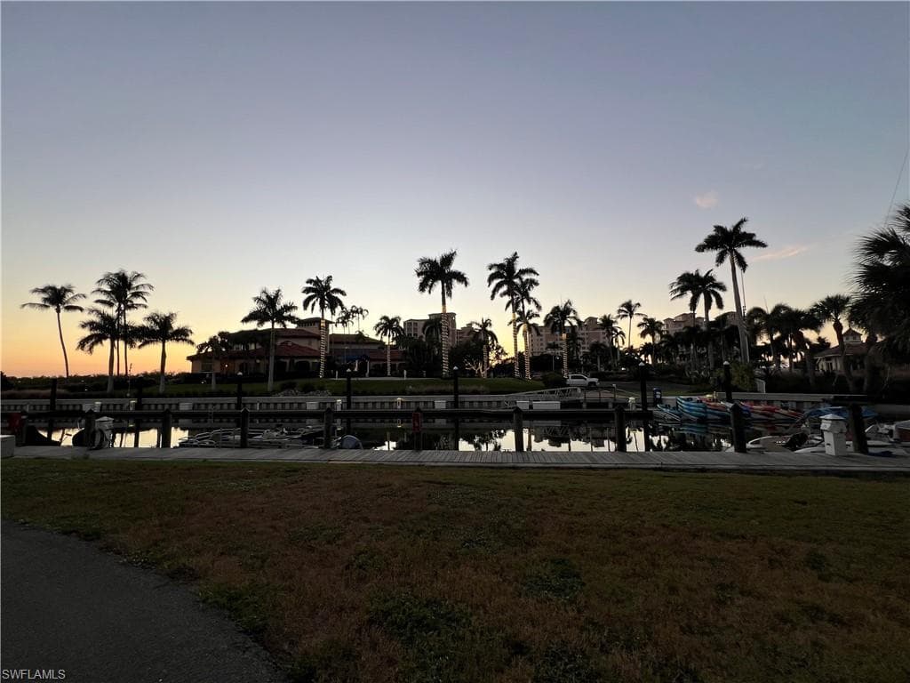 913 Carrick Bend CIR # 202, NAPLES FL 34110-36