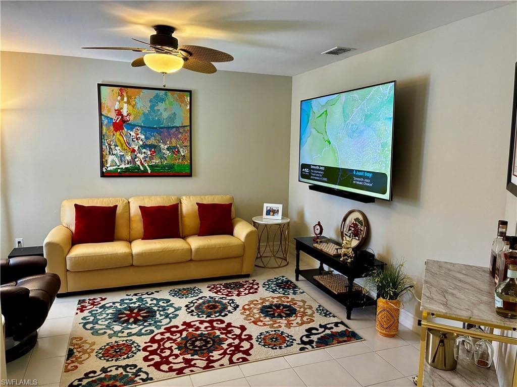 913 Carrick Bend CIR # 202, NAPLES FL 34110-20