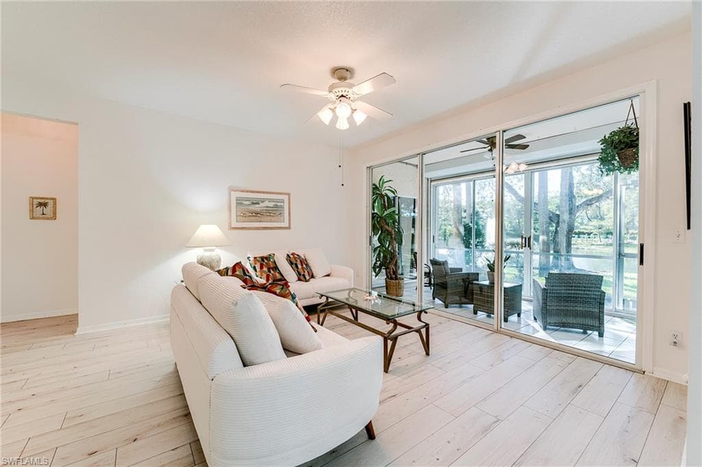 419 Emerald Bay CIR # B6, NAPLES FL 34110-4