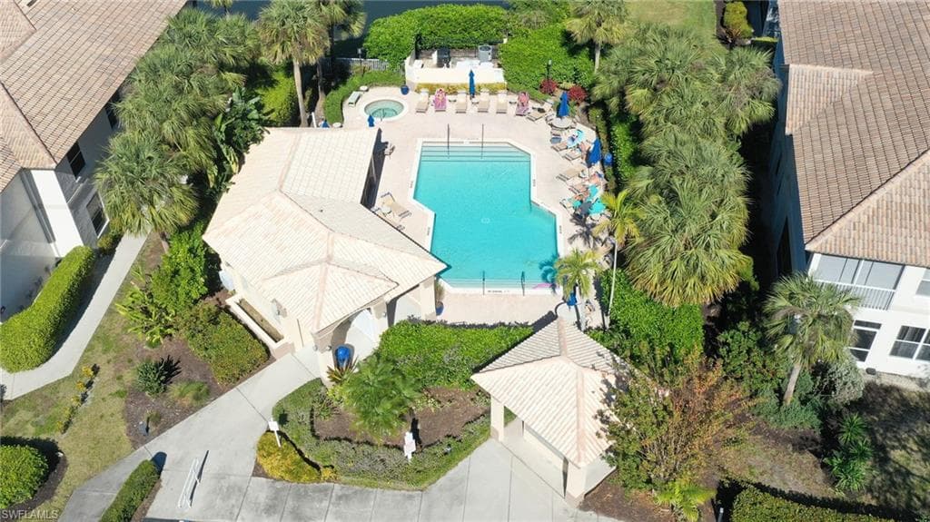 7828 Gardner DR # 202, NAPLES FL 34109-35