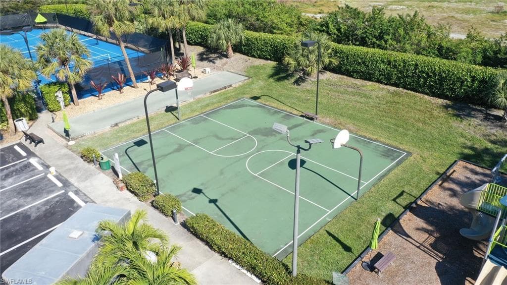 7828 Gardner DR # 202, NAPLES FL 34109-37