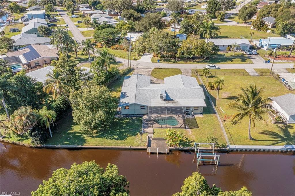 1366 Sunrise DR, NORTH FORT MYERS FL 33917-45