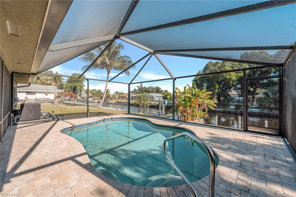 1366 Sunrise DR, NORTH FORT MYERS FL 33917-35