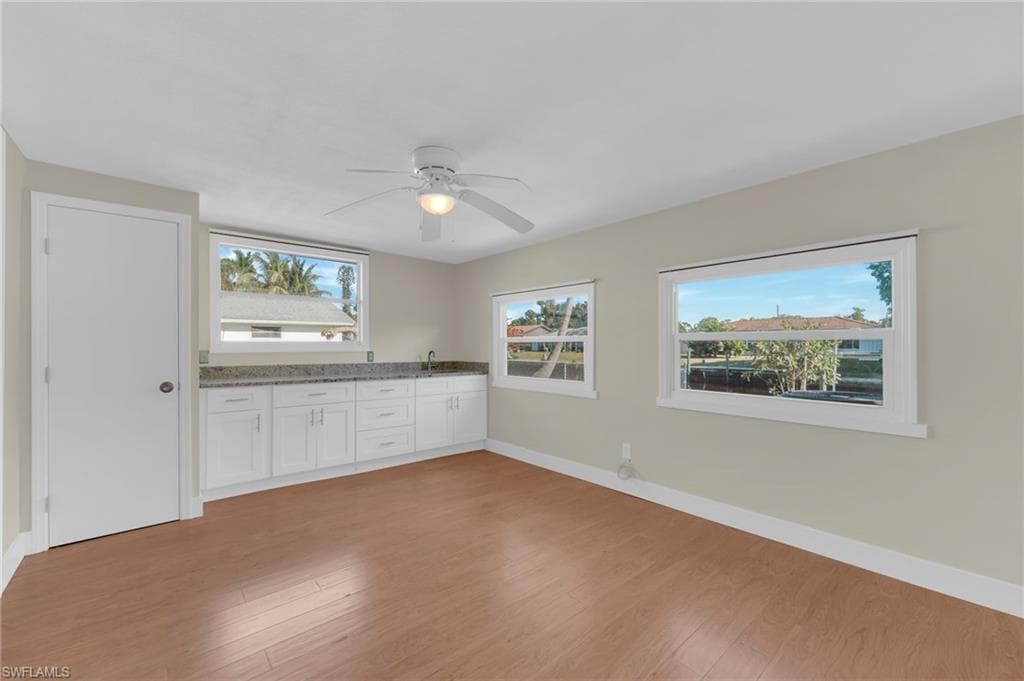 1366 Sunrise DR, NORTH FORT MYERS FL 33917-30
