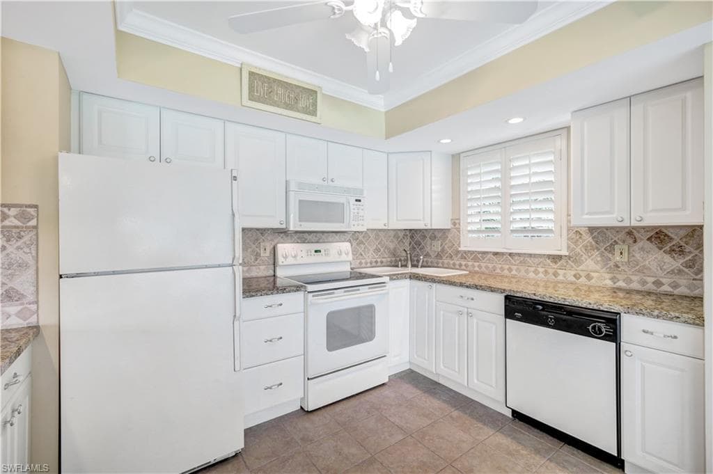 1549 Sandpiper ST # 42, NAPLES FL 34102-5