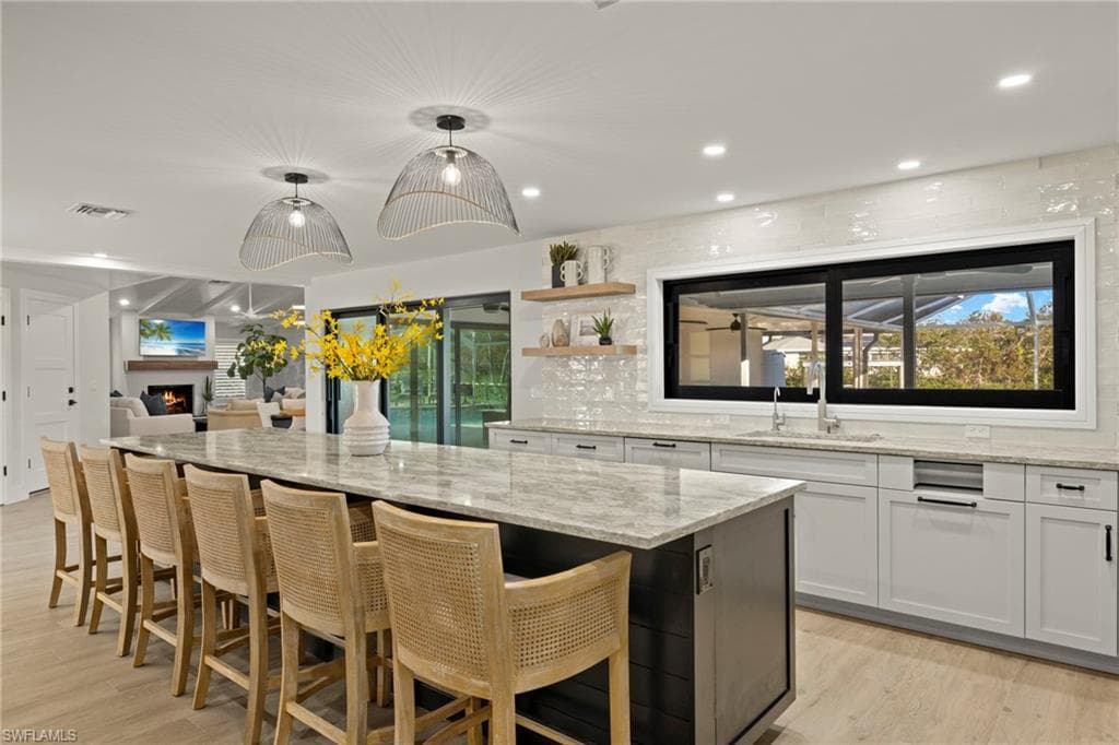 930 Kings Crown DR, SANIBEL FL 33957-8