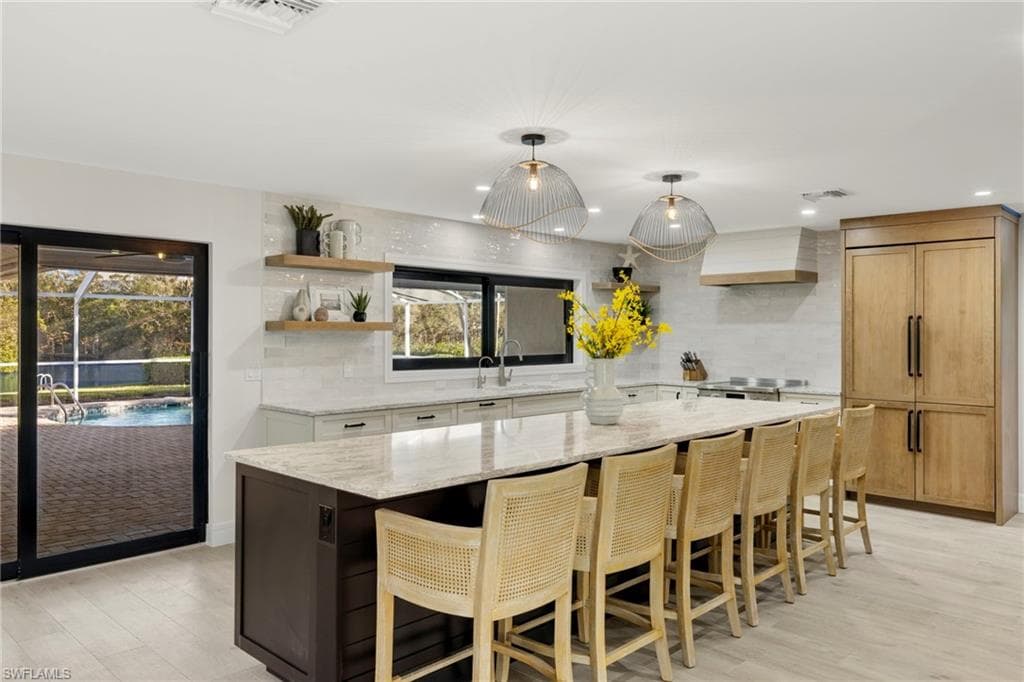 930 Kings Crown DR, SANIBEL FL 33957-9